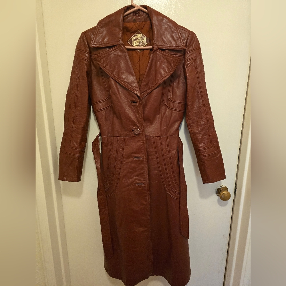 Genuine leather womens coat with belt size 7/8